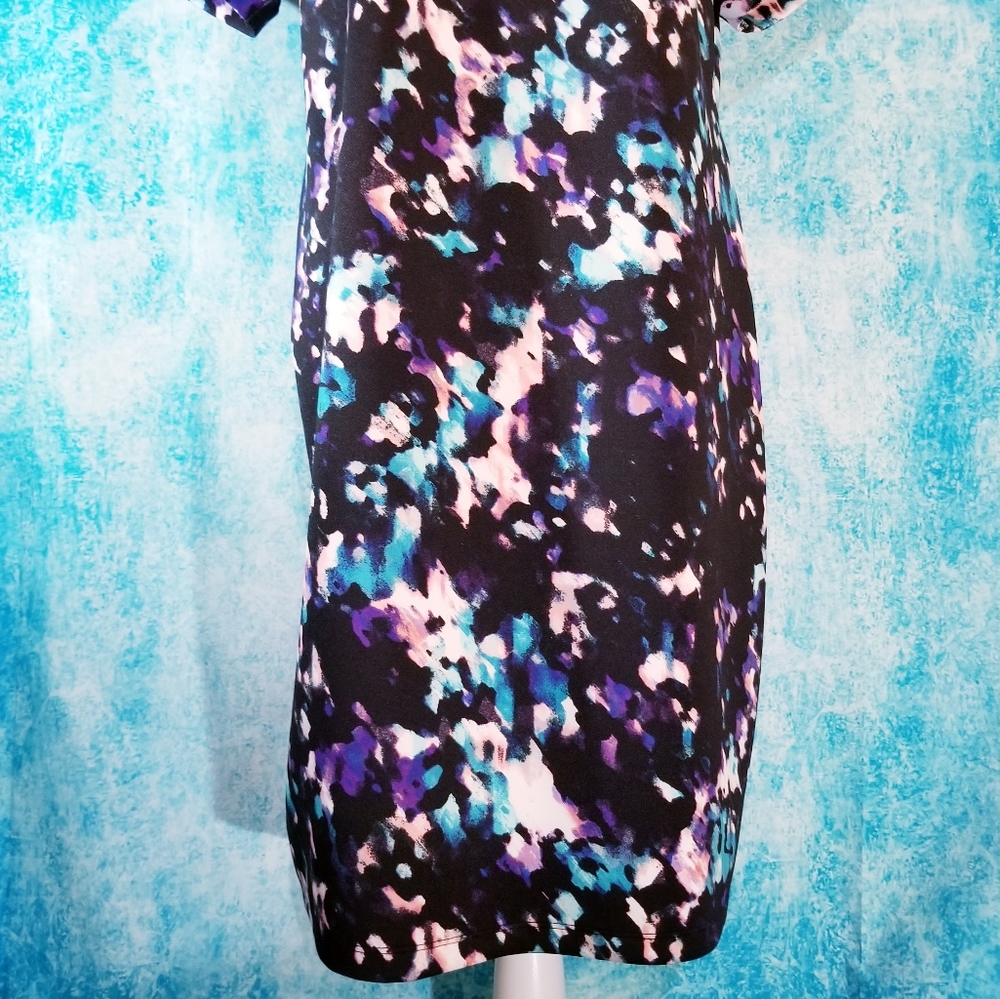 Boutique Abstract Sheer Mesh PeekaBoo Dress - Picture 3 of 12